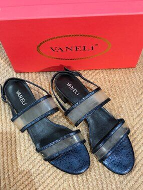 Vaneli Ulcie navy sandals